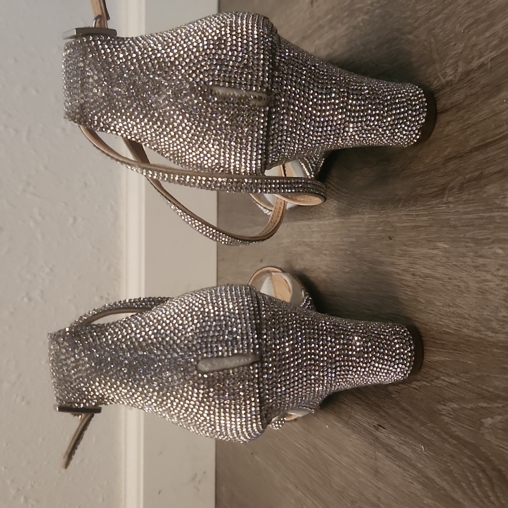 🌞2/$30 // STEVE MADDEN: Crystal Crisscross Strap Wedge Sandals - Picture 11 of 13